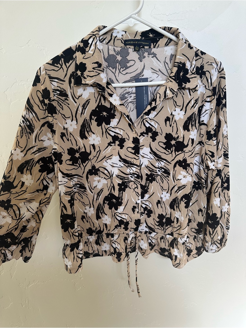 NWT- Adrienne Vittadini Beige Floral Button-Front Blouse